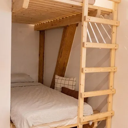 Apartment Up De Schueuen - Design *